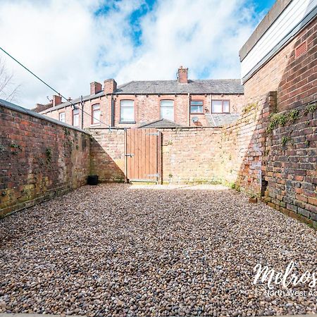 Manchester Work Stays 2Br Home With Parking & Wifi Экстерьер фото