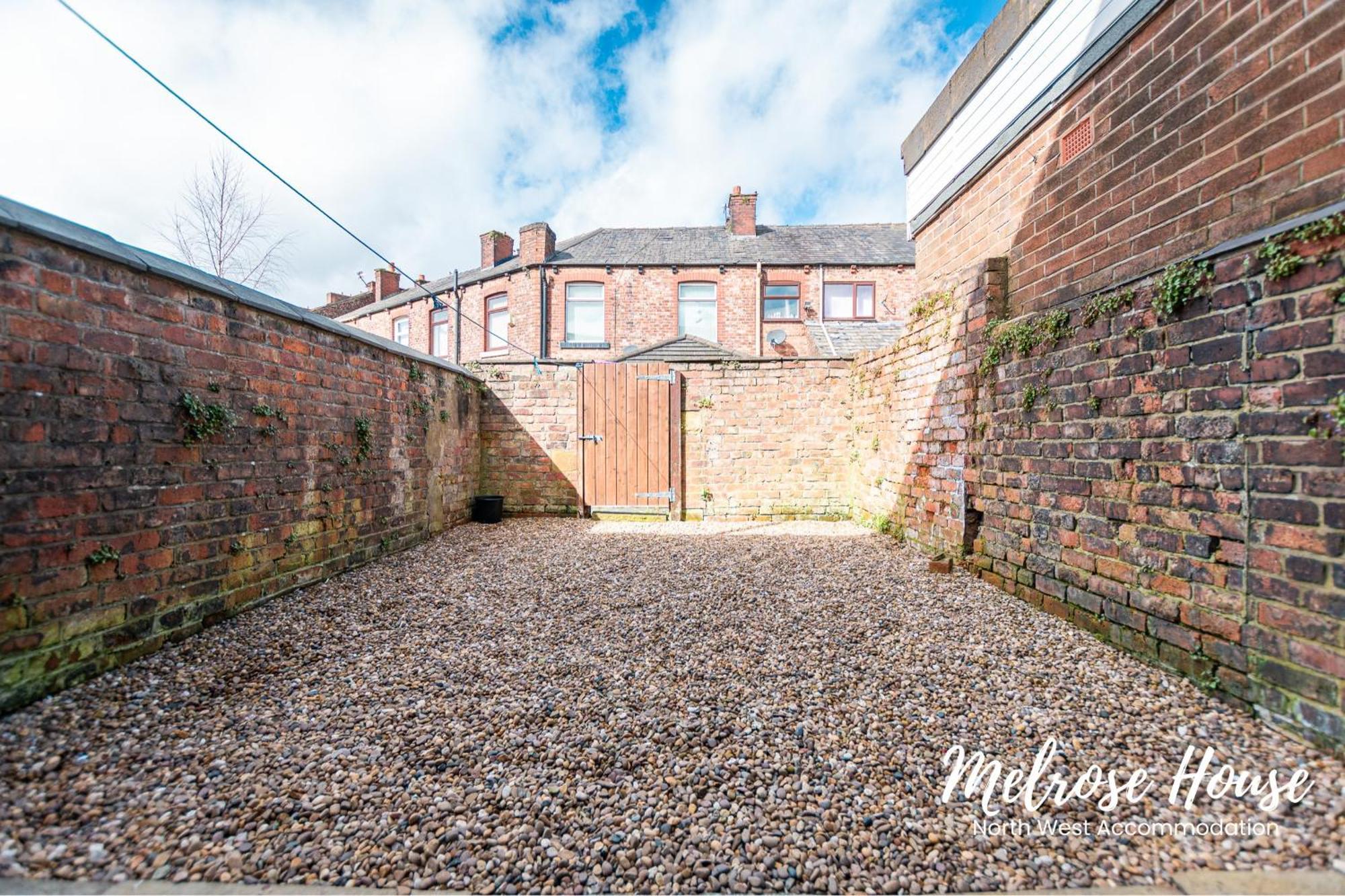 Manchester Work Stays 2Br Home With Parking & Wifi Экстерьер фото
