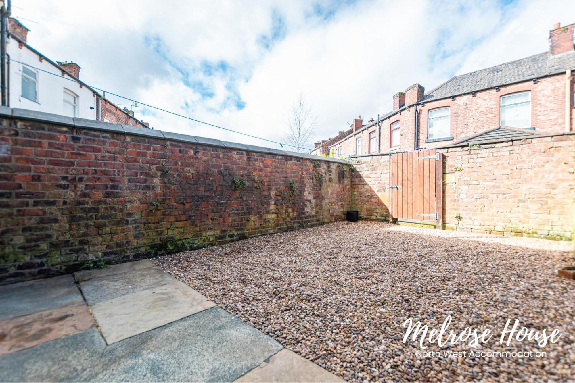 Manchester Work Stays 2Br Home With Parking & Wifi Экстерьер фото