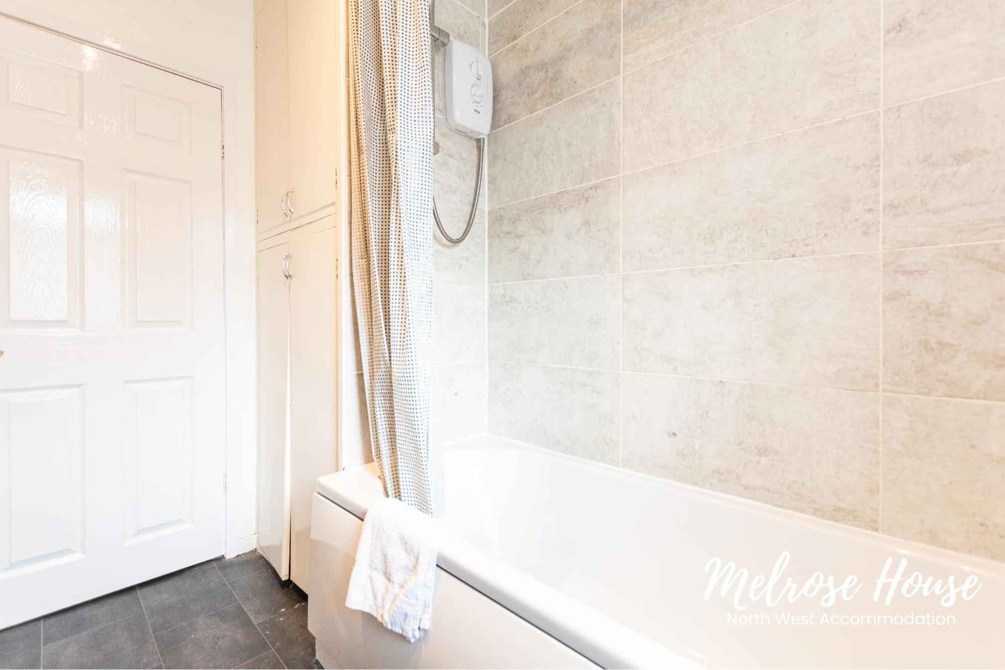 Manchester Work Stays 2Br Home With Parking & Wifi Экстерьер фото