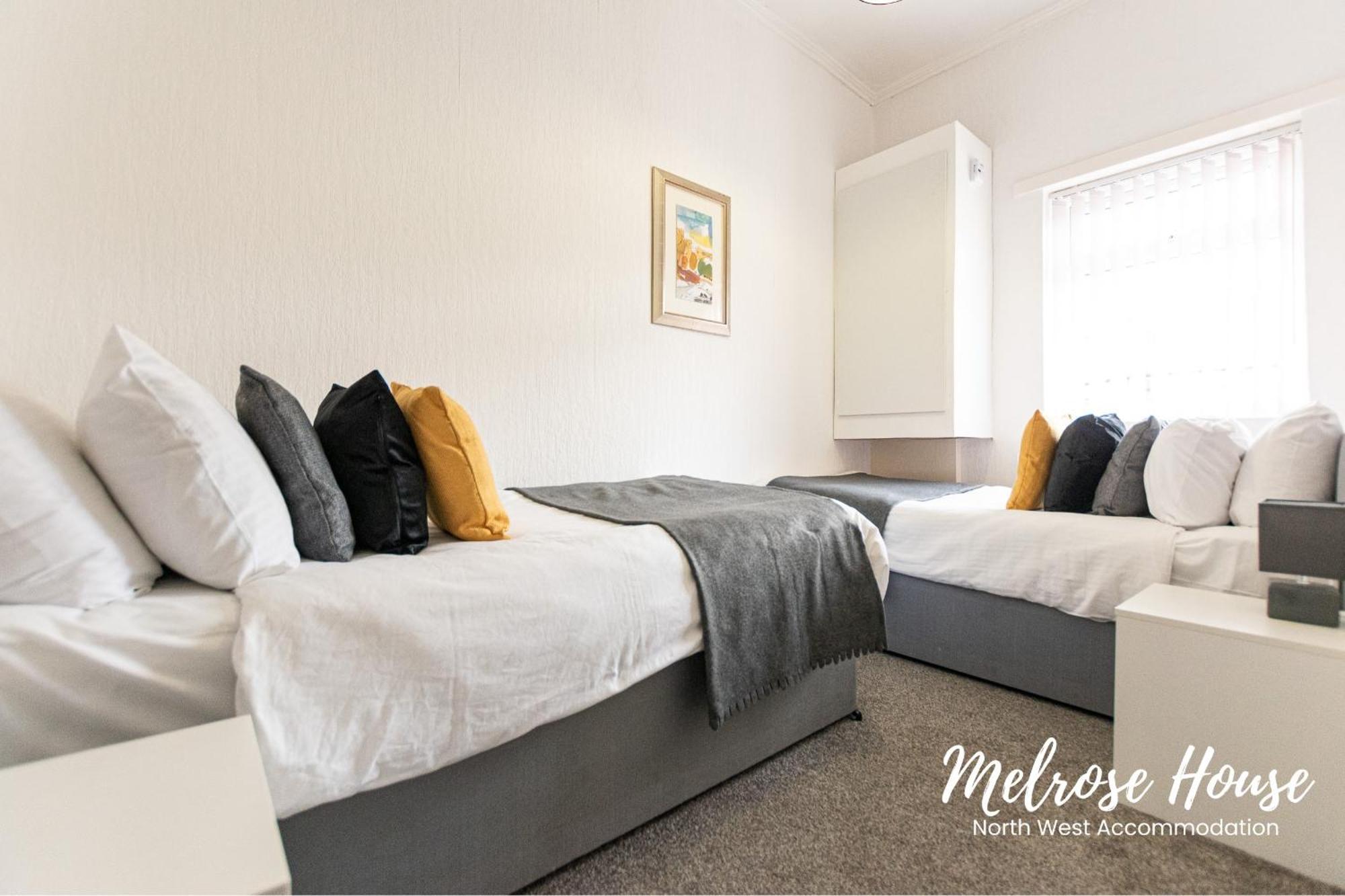 Manchester Work Stays 2Br Home With Parking & Wifi Экстерьер фото